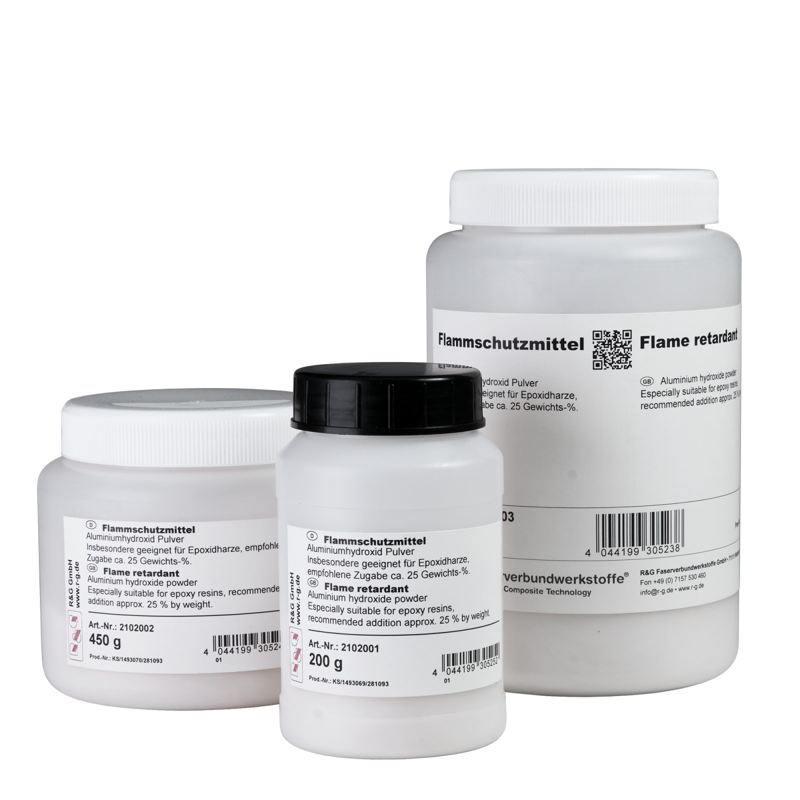 Drei Kunststoffbehälter mit Etiketten, die 