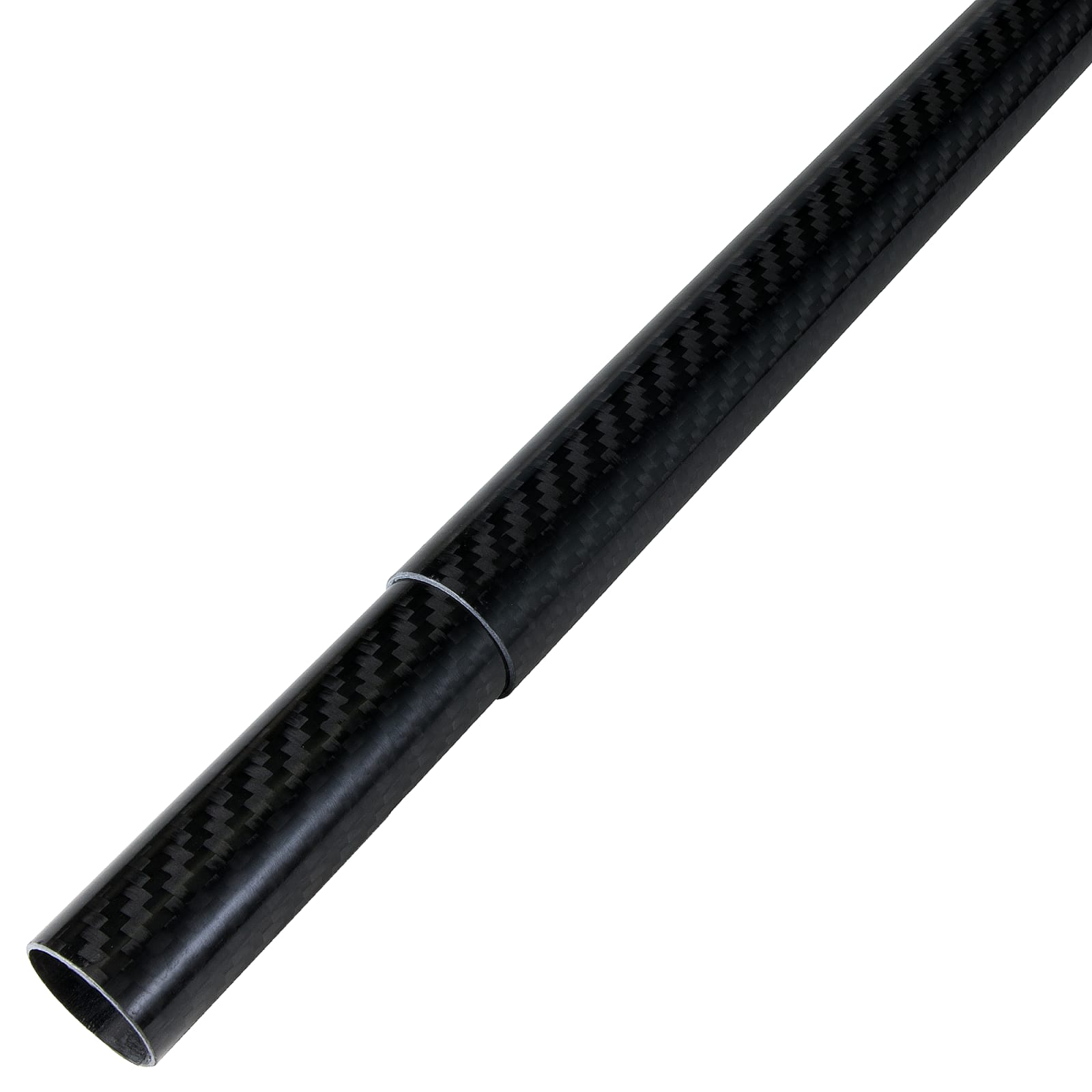 Ein schwarzes Rohr aus Kohlefaser mit glänzender Oberfläche und charakteristischer Gewebestruktur.