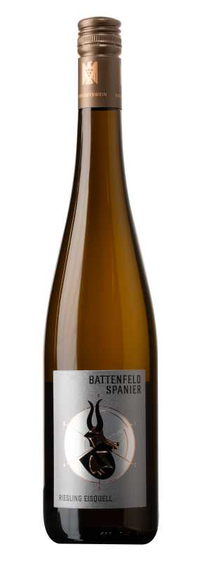 Produktfoto: Hochwertige Schlegelflasche mit Etikett 'Battenfeld-Spanier Riesling Eisquell'.