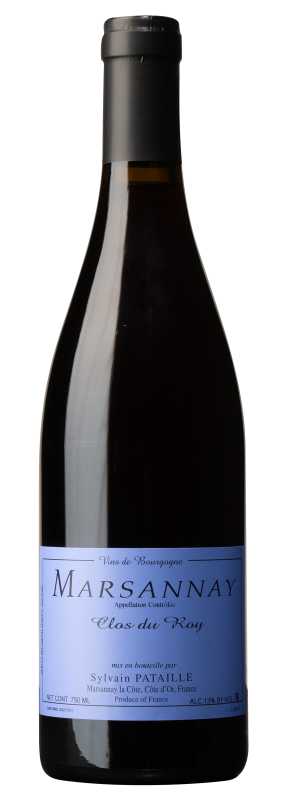 Produktfoto: Eine Weinflasche mit blauem Etikett. Auf dem Etikett steht “Marsannay Clos du Roy“ und “Sylvain Pataille“.