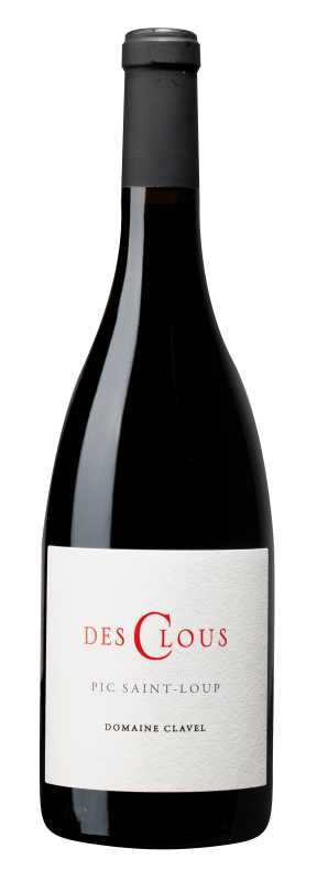 Produktfoto: Weinflasche mit Etikett “Des Clous“, “Pic Saint-Loup“, “Domaine Clavel“.