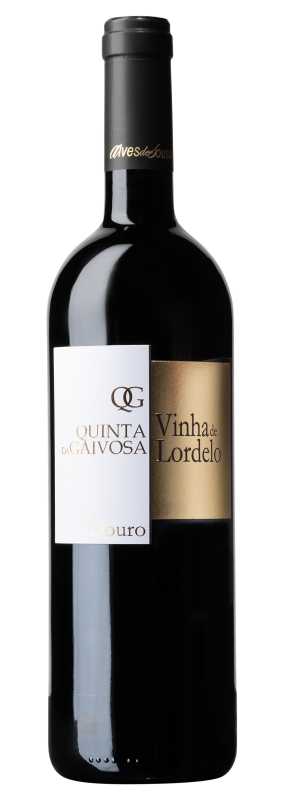 Produktfoto: Hochwertige Weinflasche mit schwarzem Etikett und goldener Schrift. Marke: Quinta da Gaivosa Vinha de Lordelo.