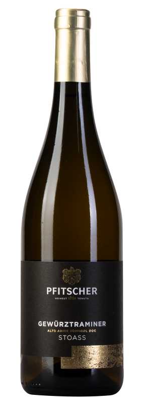 Produktfoto: Weinflasche mit schwarzem Etikett 'Pfitscher Gewürztraminer Stoass'.