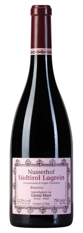 Produktfoto: Eine Weinflasche mit Etikett 'Nusserhof Südtirol Lagrein Riserva'.