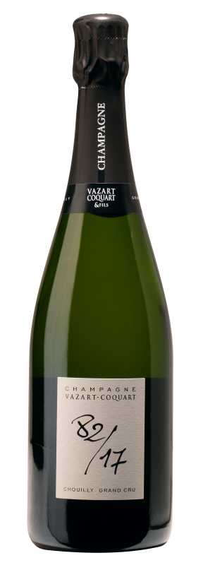Produktfoto: Champagnerflasche mit schwarzer Kapsel, weißem Etikett, Aufschrift Vazart-Coquart, klassische Champagnerform, 0,75 Liter.