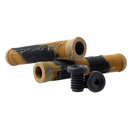 Zwei Fahrradgriffe in Schwarz und Braun mit geripptem Design, daneben zwei schwarze Endkappen.