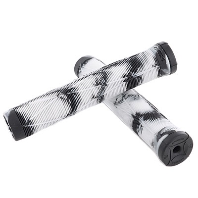Zwei schwarz-weiße Fahrradgriffe mit Rillenstruktur, überkreuzt liegend.