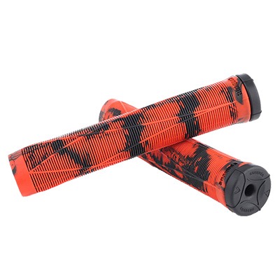Zwei rot-schwarze Fahrradgriffe mit geriffelter Oberfläche, überkreuzt liegend.