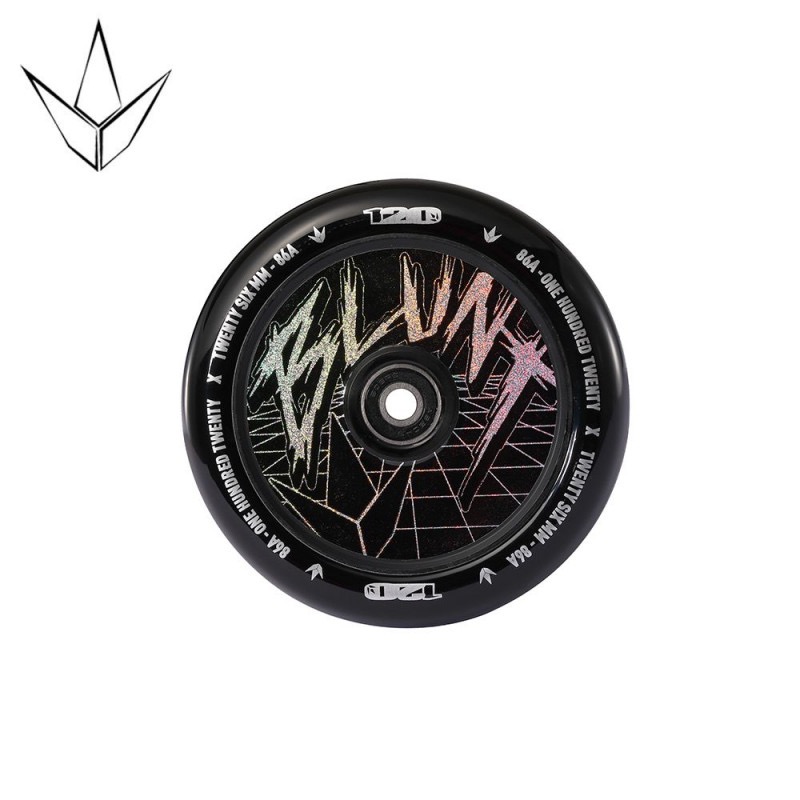 Ein schwarzes Rad mit der Aufschrift 'BLUNT' und technischen Details entlang des Randes.