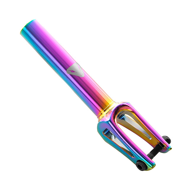 Bunte Scooter-Gabel aus Metall mit Regenbogen-Effekt.