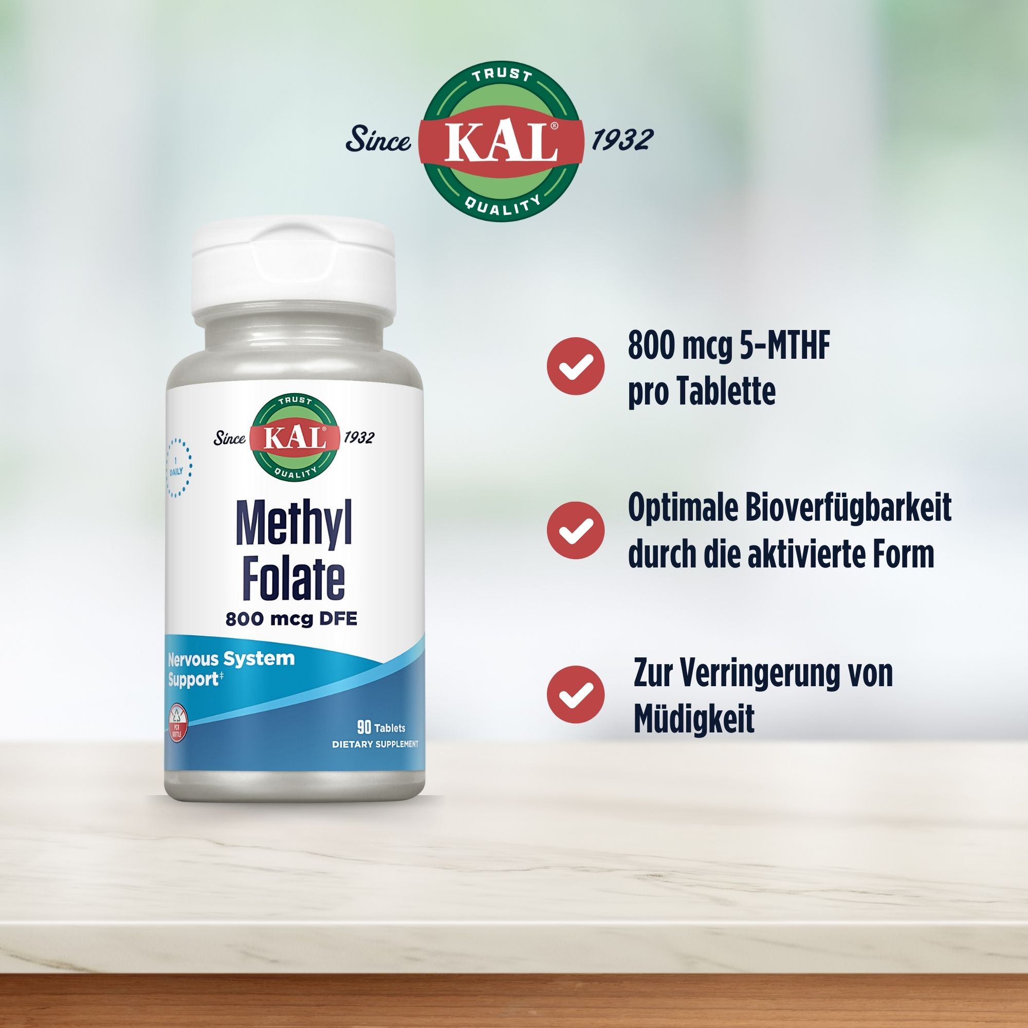 Produktfoto: Ein weißes Fläschchen mit einem Etikett, das “KAL Methyl Folate 800 mcg DFE“ zeigt. Es sind 90 Tabletten enthalten. Das Etikett betont die Unterstützung des Nervensystems. Der Hintergrund ist weiß.