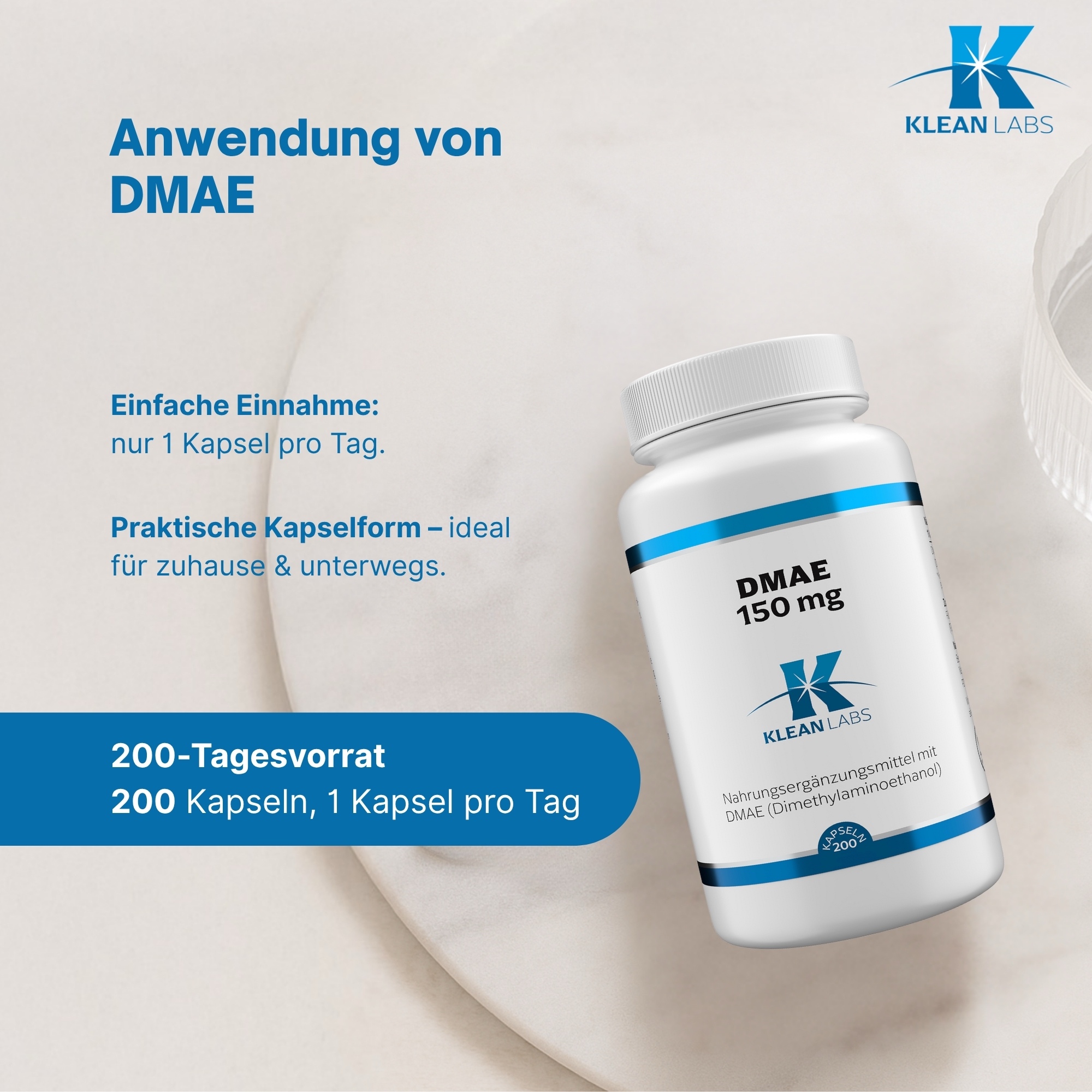 Produktfoto: Eine weiße Flasche mit einem blauen Etikett, das Nährstoffangaben und Zutaten für ein Nahrungsergänzungsmittel enthält. Auf dem Etikett steht “DMAE 150 mg“ und die Inhaltsstoffe sind Dimethylaminoethanol-Bitartrat, mikrokristalline Cellulose und Hydroxypropylmethylcellulose. Das Etikett enthält auch Bestellnummer, Nettogewicht und PZN-Nummern. Hergestellt von Supplementa B.V. in Winschoten, Niederlande.