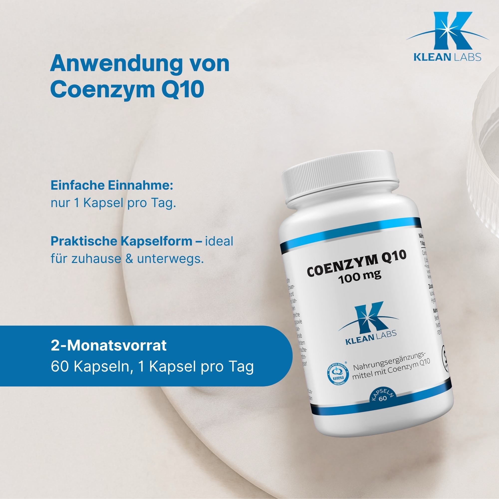 Produktfoto: Eine weiße Plastikflasche mit blauem Etikett. Die Flasche enthält Nahrungsergänzungsmittel Coenzym Q10. Auf dem Etikett stehen Inhaltsstoffe und Herstellerinformationen. Das Produkt wird von Supplementa B.V. in Winschoten, Niederlande, hergestellt.