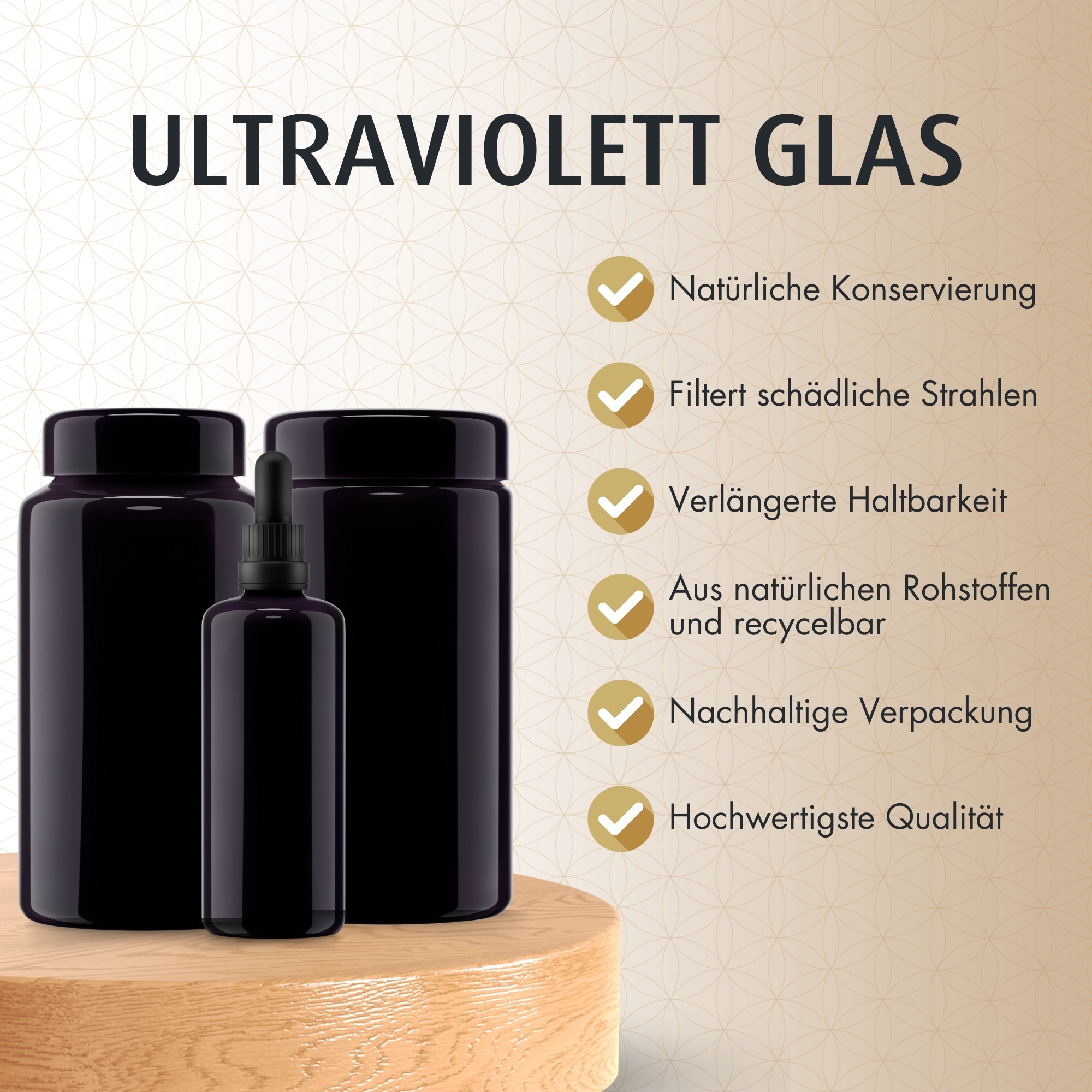 Produktfoto: Das Bild zeigt zwei Pillenflaschen nebeneinander. Die linke Flasche ist dunkel und hat ein Etikett mit der Aufschrift “Brain Booster“ und mehreren Vorteilen wie “koffeinfrei“, “natürlich“ und “spürbare Wirkung ab der 1. Kapsel“. Die rechte Flasche ist weiß und unbeschriftet, mit negativen Punkten wie “nicht klinisch getestet“ und “oft mit Koffein“. Der Hintergrund ist zweifarbig, links beige und rechts weiß.