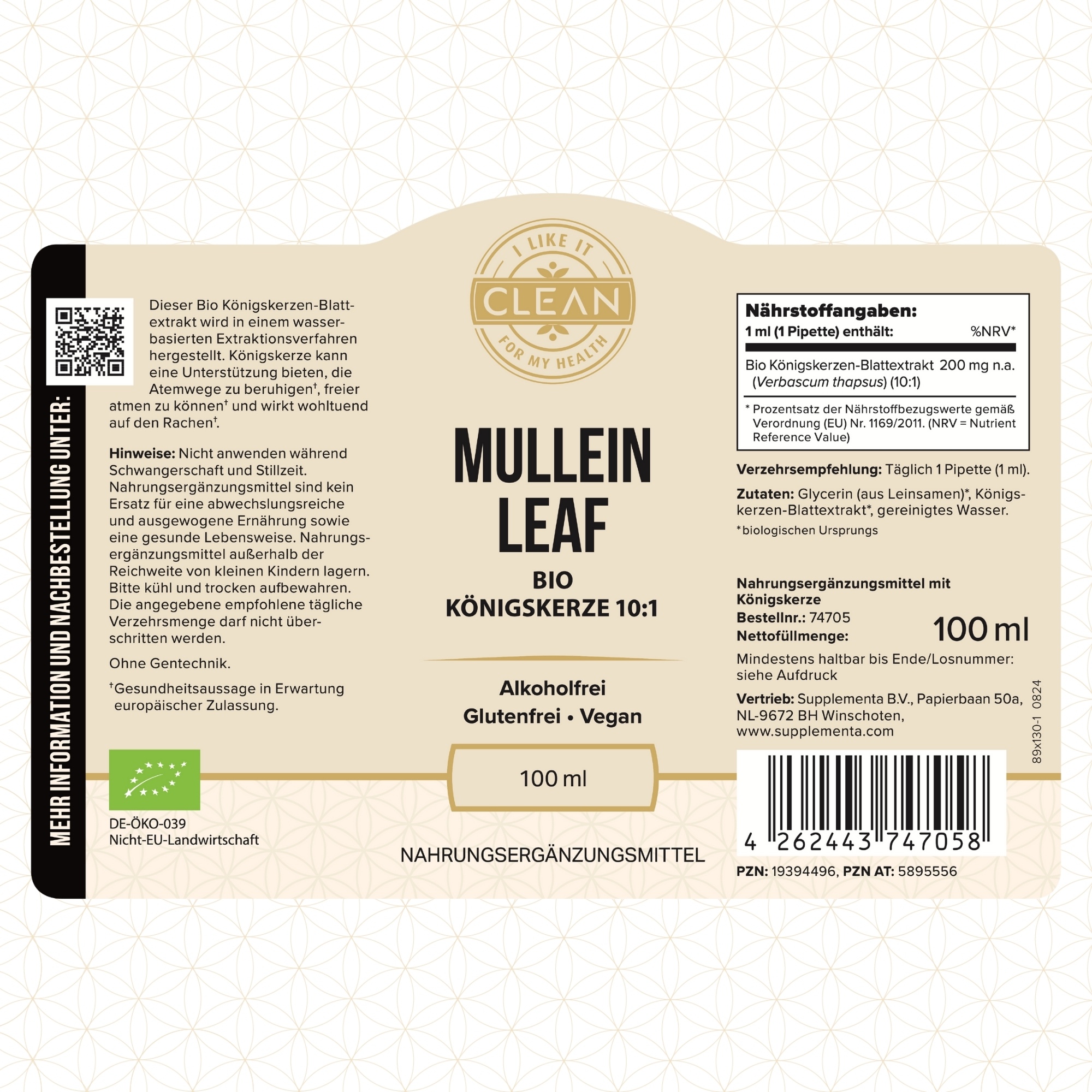 Produktfoto: Die Abbildung zeigt eine dunkelviolette Flasche mit Pipette, die als “Mullein Leaf Bio Königskerze 10:1“ gekennzeichnet ist. Sie ist alkoholfrei, glutenfrei und vegan. Textbeschreibungen um die Flasche heben hervor: hoher Gehalt an bioaktiven Inhaltsstoffen, alkoholfreier Extrakt, reich an Saponinen, Flavonoiden und ätherischen Ölen, nur Blätter für maximale Wirksamkeit, Anwendung als Tee, Tinktur oder Sirup, traditionell zur Unterstützung der Atemwege. Der Hintergrund ist beige.