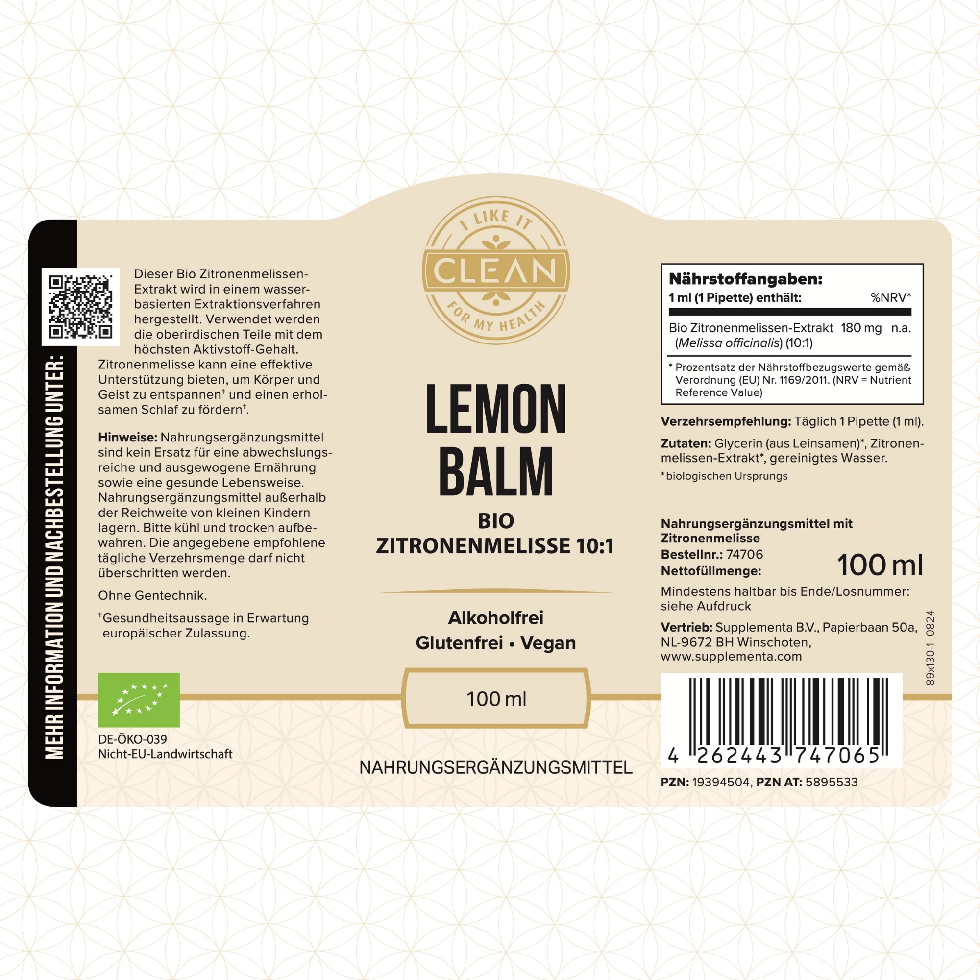 Produktfoto: Das Bild zeigt eine Flasche Lemon Balm Bio Zitronenmelisse 10:1. Die Flasche ist dunkel mit einem beigen Etikett, auf dem Informationen über das Produkt stehen. Um die Flasche herum sind Icons und Texte, die die Eigenschaften des Produkts hervorheben: hochkonzentriert (10:1), alkoholfreier Extrakt (wasserbasiert), aus nachhaltiger Bio Zitronenmelisse, Entspannung, erholsamer Schlaf, enthält wertvolle Pflanzenstoffe. Das Etikett weist auf die alkoholfreie, glutenfreie und vegane Natur des Produkts hin. Der Hintergrund ist in einem sanften Beige gehalten.
