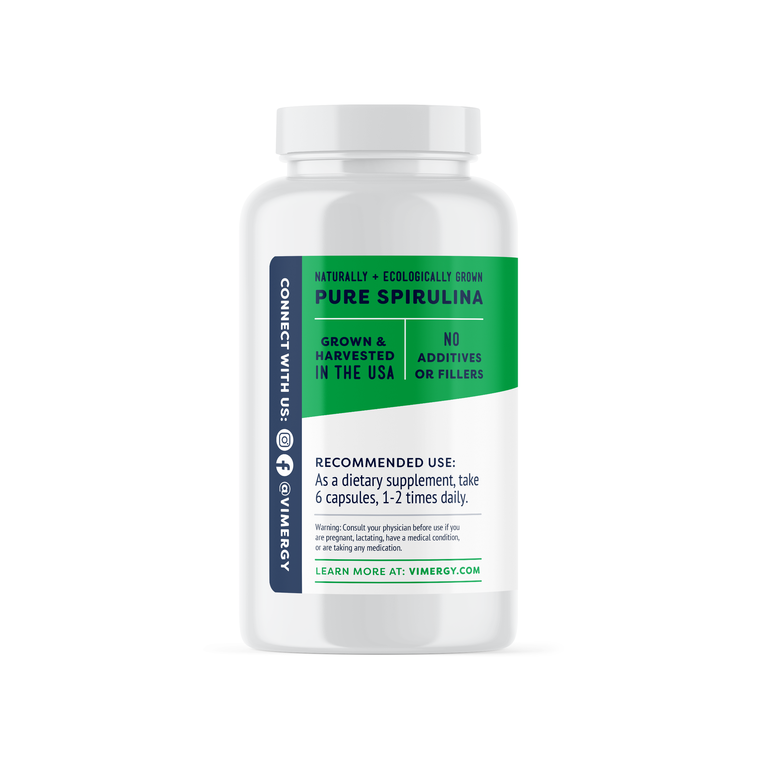 Produktfoto: Werbung für Spirulina-Kapseln mit einer Frau, die Yoga vor einer Bergkulisse macht. Spirulina enthält Vitamine und Mineralstoffe.