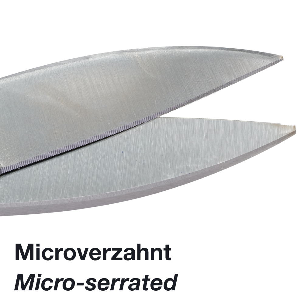 Close-up of two metal blades, one with micro-serrations, against a white background. Text reads 'Microverzahnt' and 'Micro-serrated'.