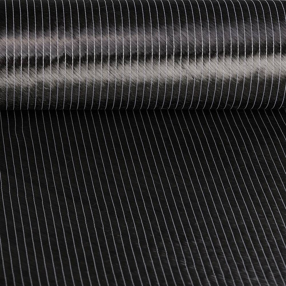 Das Bild zeigt einen schwarzen Stoff mit weißen, parallelen Linien. Der Stoff ist teilweise aufgerollt.