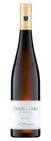 Produktfoto: Hochwertige Schlegelflasche mit Etikett 'Ölberg-Hart Königsbach Riesling A. Christmann'. Goldener Verschluss mit Logo.