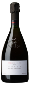 Produktfoto: Hochwertige Champagnerflasche mit schwarzem Etikett und goldener Prägung.