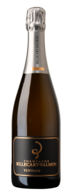 Produktfoto: Champagnerflasche mit schwarzem Etikett und goldener Schrift, Marke Billecart-Salmon, silberne Folie am Flaschenhals.
