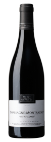 Produktfoto: Flasche Chassagne-Montrachet Les Chaumes Burgunderwein mit schwarzem Etikett und silberner Schrift.