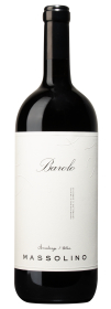 Produktfoto: Weinflasche mit weißem Etikett, Aufschrift 'Barolo', 'Massolino', schwarzer Verschluss.
