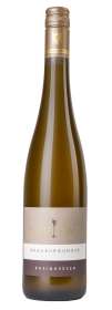 Produktfoto: Hochwertige Schlegelflasche mit goldenem Schraubverschluss und Etikett mit Aufschrift 'Wagner Stempel Grauburgunder Rheinhessen'.