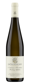 Produktfoto: Eine Weinflasche mit dem Etikett “Dönnhoff Norheimer Kirschheck Riesling Spätlese“. Enthält 12,5 % Alkohol.