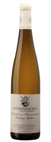 Produktfoto: Eine Flasche Dönnhoff Riesling Spätlese mit weißem Etikett und schwarzem Aufdruck. Herkunft: Deutschland.
