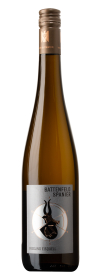 Produktfoto: Hochwertige Schlegelflasche mit Etikett 'Battenfeld-Spanier Riesling Eisquell'.