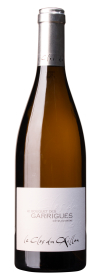 Produktfoto: Flasche mit weißem Etikett, Aufschrift “Le Bouquet des Garrigues Côtes-du-Rhône“ und “Le Clos du Caillou“. Silberner Verschluss.