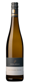 Produktfoto: Eine Weinflasche mit der Aufschrift 'Schäfer-Fröhlich Nahe Riesling Trocken'.