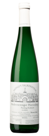 Produktfoto: Eine grüne Weinflasche mit weißem Etikett. Aufschrift: Hofgut Falkenstein, Niedermenninger Herrenberg, Riesling Kabinett trocken, 750 ml, 10% Alkohol.