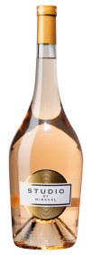 Produktfoto: Roséweinflasche mit goldenem Hals und Etikett “Studio by Miraval“.
