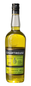 Produktfoto: Gelbe Chartreuse-Likörflasche mit Etikett und schwarzem Verschluss.