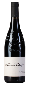 Produktfoto: Flasche Rotwein mit Etikett “Le Clos du Caillou“ und Prägung “Châteauneuf-du-Pape“.