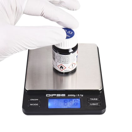 Digital precision scale up to 2000 g