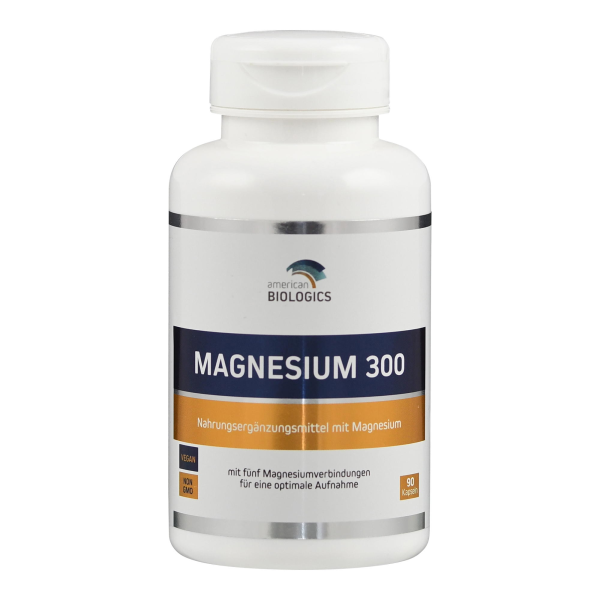 Produktfoto: Eine weiße Plastikflasche mit einem Etikett, das “Magnesium 300“ von American Biologics zeigt. Das Etikett ist blau und orange mit der Aufschrift “Nahrungsergänzungsmittel mit Magnesium“. Unten steht “VEGAN“ und “NON GMO“. Die Flasche enthält 90 Kapseln.