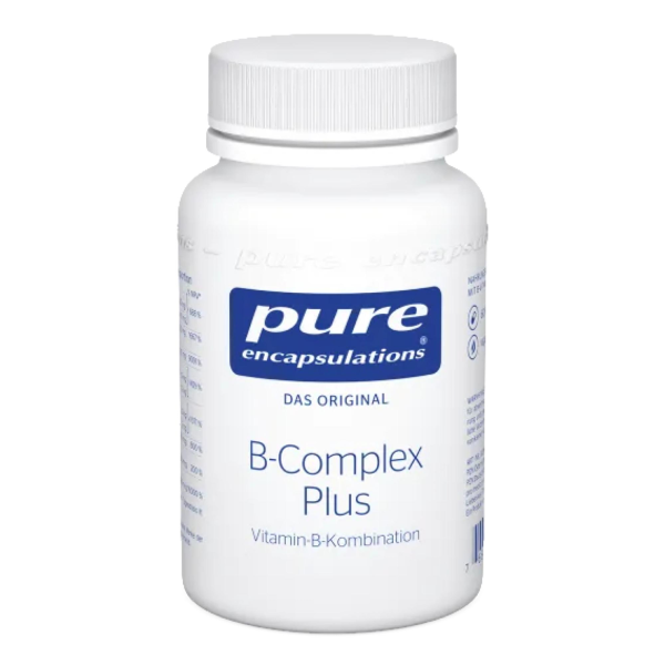 Produktfoto: Eine weiße Kunststoffflasche mit einem Schraubdeckel, auf der “pure encapsulations B-Complex Plus Vitamin-B-Kombination“ in blauer Schrift steht. Die Flasche steht aufrecht vor einem weißen Hintergrund.