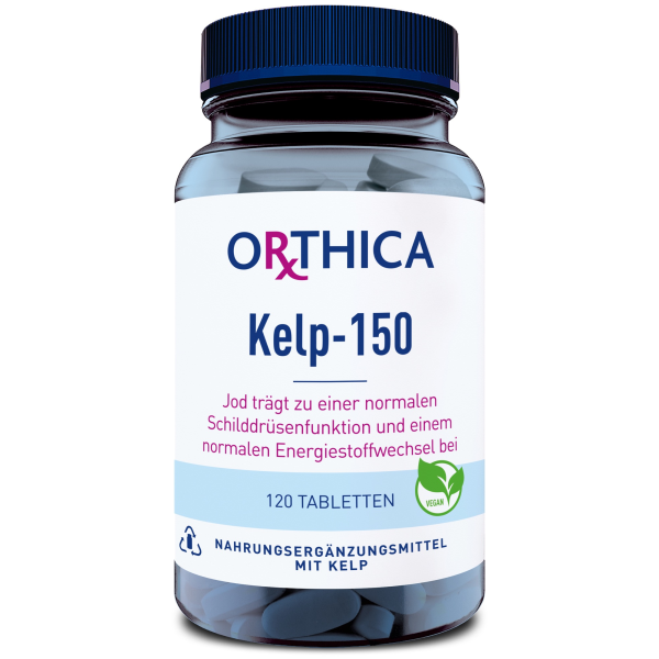 Produktfoto: Das Bild zeigt eine blaue Plastikflasche mit weißem Etikett. Auf dem Etikett steht “ORTHICA Kelp-150“. Darunter steht: “Jod trägt zu einer normalen Schilddrüsenfunktion und einem normalen Energiestoffwechsel bei“. Die Flasche enthält 120 Tabletten und ist mit einem veganen Symbol versehen. Unten auf dem Etikett steht: “Nahrungsergänzungsmittel mit Kelp“.