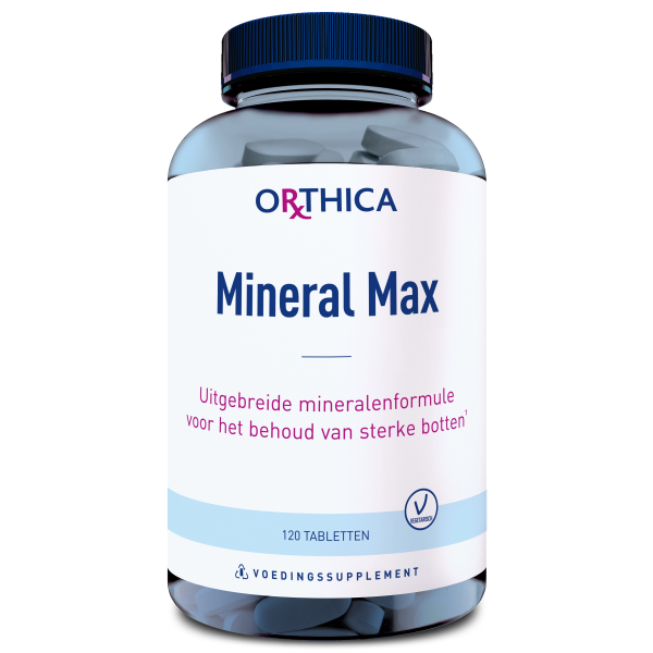 Produktfoto: Eine große Plastikflasche mit dunkelblauem Deckel, die 120 Tabletten eines Nahrungsergänzungsmittels enthält. Auf dem Etikett steht 'Orthica Mineral Max' und 'Uitgebreide mineralenformule voor het behoud van sterke botten'. Die Flasche ist durchsichtig und zeigt die blauen Tabletten im Inneren. Das Produkt ist vegetarisch und als Nahrungsergänzungsmittel gekennzeichnet.