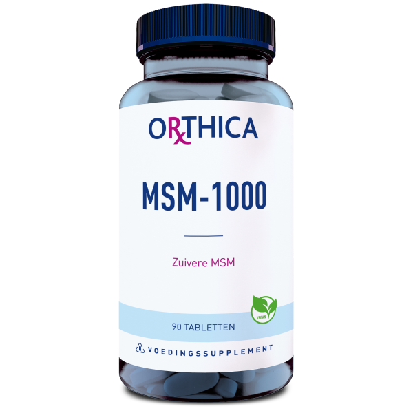 Produktfoto: Das Bild zeigt eine Flasche mit dem Produktnamen “Orthica MSM-1000“. Die Flasche ist durchsichtig und enthält blaue Tabletten. Auf dem Etikett steht “Zuivere MSM“, “90 Tabletten“, und es gibt ein Symbol für vegane Produkte. Die Flasche hat einen blauen Deckel.