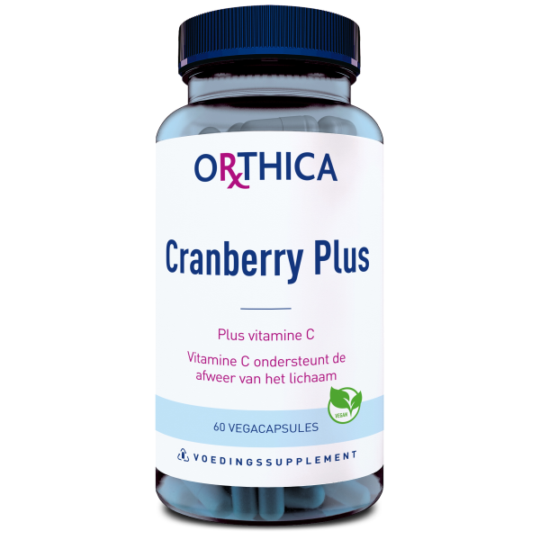 Produktfoto: Das Bild zeigt eine Produktverpackung von Orthica Cranberry Plus. Es handelt sich um eine Flasche mit einem blauen Deckel und einem weißen Etikett, auf dem der Produktname, die Funktion des Produkts (Plus Vitamin C), und die Anzahl der Kapseln (60 Vegacapsules) angegeben sind. Das Etikett enthält auch einen Hinweis auf die Unterstützung des Immunsystems durch Vitamin C und ein veganes Logo. Die Flasche ist durchsichtig, sodass die blauen Kapseln im Inneren sichtbar sind.