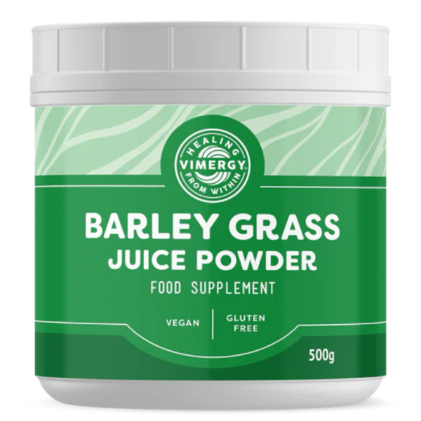 Produktfoto: Das Bild zeigt eine grüne Dose mit der Aufschrift 'BARLEY GRASS JUICE POWDER'. Es ist ein Nahrungsergänzungsmittel, vegan und glutenfrei, mit USDA-Bio-Logo. Die Dose hat ein Fassungsvermögen von 500g.