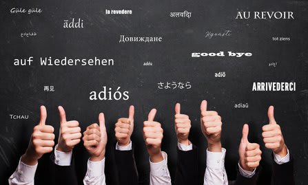 viele Daumen Hoch und "Auf Wiedersehen" in vielen Sprachen auf Kreidetafel 1