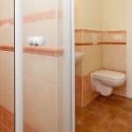 Dusche und WC in der Whg. 17 in der Residenz Leuchtturm